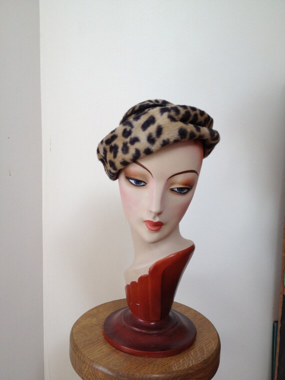 Animal print Fuzzy 50s-60s hat Jeanne Lanvin by C… - image 3