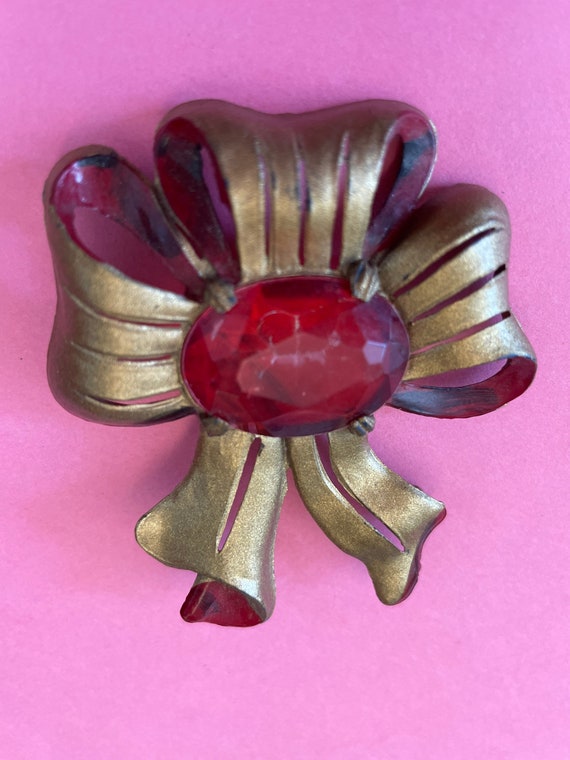 Vintage Brooch Large 2+ Inches Celluloid 1930s-40s