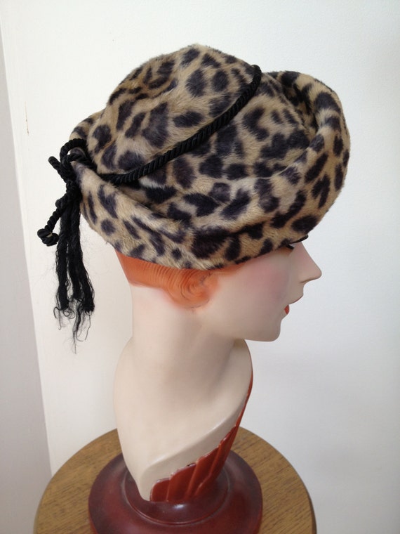 Animal print Fuzzy 50s-60s hat Jeanne Lanvin by C… - image 1