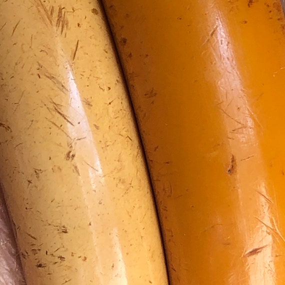 Bakelite Bangles Yellow Set Battered but Beautifu… - image 8
