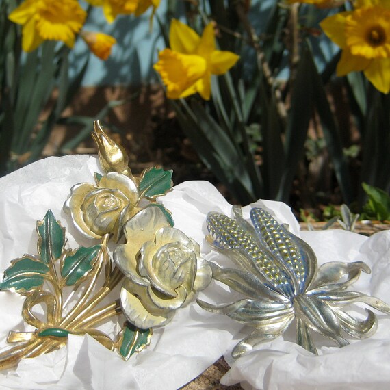 Brooches 2 Vintage 1930s Pastoral Metal Paint Wash