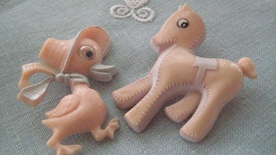 Figural Pins Horsey and Ducky Pink vintage plastic - image 1