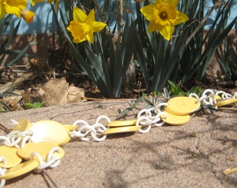 Cream Corn Yellow Chain Link Bakelite Celluloid Necklace