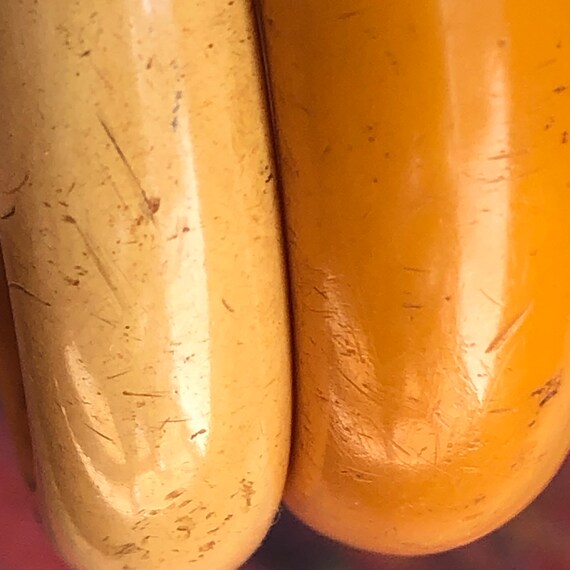 Bakelite Bangles Yellow Set Battered but Beautifu… - image 5