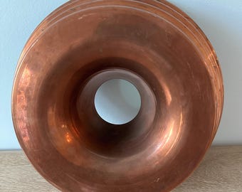 Vintage Copper Jello Mold Wall Hanging | Rustic Farmhouse Kitchen Decor | Mid Century Copper Bundt Mold | Cottage Kitchen Accent