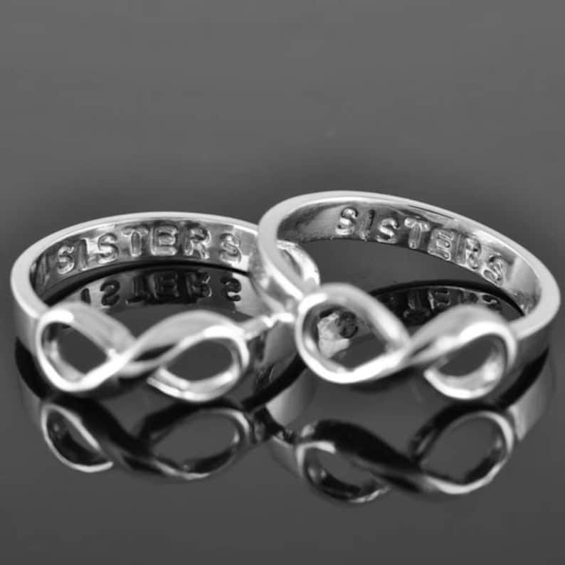 Infinity Ring Maid of Honor Engraving Ring Bridesmaid Gift Engagement Ring Wedding Band Wedding Ring Promise Ring Anniversary Ring