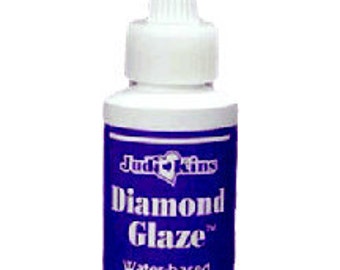 Judikins 2 oz Diamond Glaze Judi Kins Pendant Sealer - Resin like doming