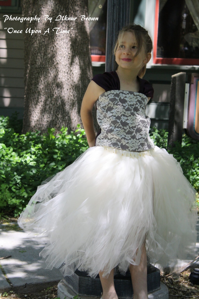 Vintage eggplant and Ivory lace flower girl dresses great ...
Ivory Lace Vintage Flower Girl Dress