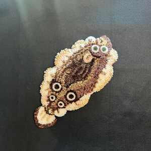 Flounder Tufted Fish Rug – Wall Decor, Coaster, Hand-Mixed Yarn image 2