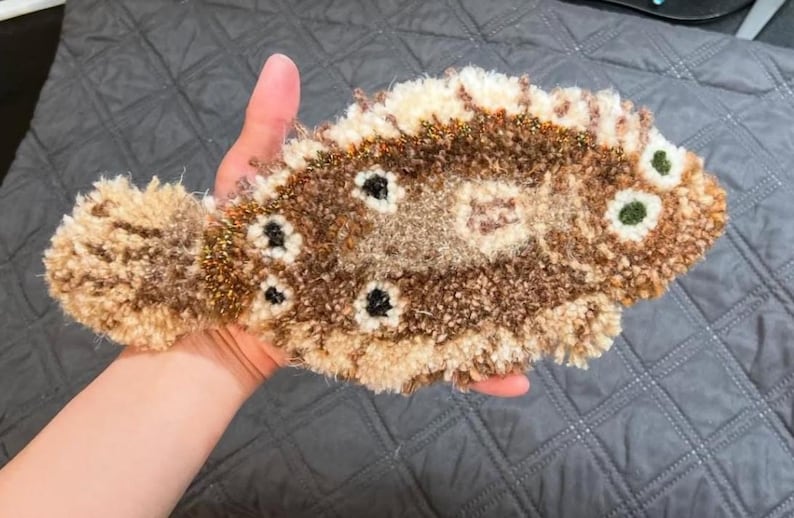 Flounder Tufted Fish Rug – Wall Decor, Coaster, Hand-Mixed Yarn Design 3