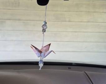 Adorno para coche con forma de grulla de papel con brillo oceánico