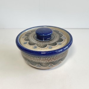 Signierte Wim Mühlendyck Deckelschale Studiokeramik MCM Steingut, Blau Braun Glasur Töpferhof Mühlendyck, Blau Braun German Pottery
