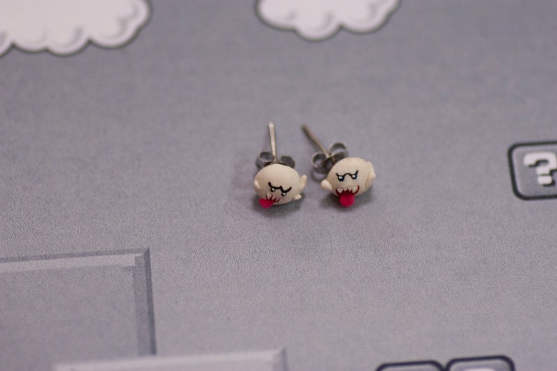 Boo Earrings Mario image 2