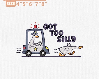 Design de bordado "Tem Muito Bobo", Arquivo de bordado de ganso engraçado, Bordado à máquina de ganso engraçado em carro de polícia, Download instantâneo de animal fofo