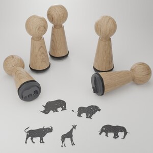 Set di timbri Safari – Esplora la natura selvaggia con maestosi motivi di animali – Regalo perfetto per gli appassionati di creatività e artigianato – 5 timbri di alta qualità!
