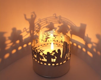 Jeu d'ombres d'orchestre : bougie en forme de silhouette, motifs musicaux, crée un beau jeu d'ombres dans la pièce - Cadeau parfait pour les mélomanes !