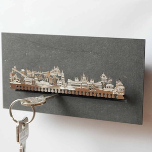 Budapest Souvenir Gift Tube - Beautifully Crafted, Stylish and Practical City Skyline Design, Perfect Budapest Memorabilia - Ideal Gift!