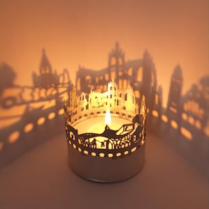 Metz Skyline Schattenspiel - Kerzenaufsatz mit magischem Lichtspiel für Metz-Fans, Souvenir, Dekoration, Geschenk