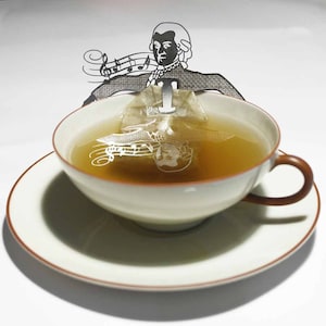 Mozart Teebeutel-Halter Geschenk,  3D Edelstahl Figur zum Tee Trinken