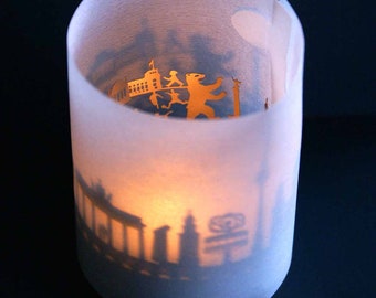 Berlin Skyline Gift Tube Shadow Play - Unique Souvenir Candle with Iconic Landmarks for Berlin Fans - Mesmerizing Shadow Projection