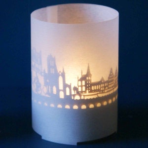 Gante Skyline Gift Tube Shadow Play - Hermosa vela de recuerdo con proyección de silueta para los fanáticos de Gante - Decoración única para el hogar