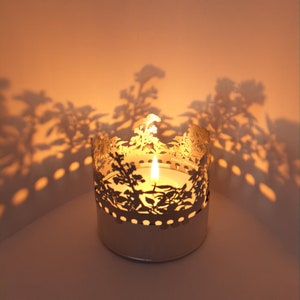 Wild Growth Shadow Play Candle Attachment - Transformeer je theelichtjes in de betoverende schaduwdans van de natuur - Geweldig cadeau-idee!