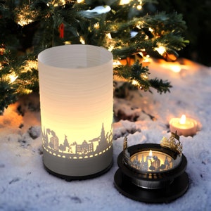 Savannah Premium Gift Box - Beautiful Motif Candle for Souvenirs, Projects City Skyline and Silhouette - Ideal for Savannah Fans! image 3