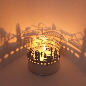 Fehmarn Skyline Shadow Play - Lantaarnkaarsbevestiging, mooi souvenir voor Fehmarn-fans - Voegt magische charme toe aan elke kamer
