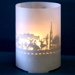 Juego de sombras en tubo de regalo del horizonte de Viena: hermosa vela de recuerdo con siluetas emblemáticas, ¡perfecta para los fanáticos de Viena!