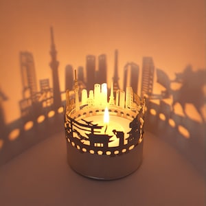 Tokyo Skyline Shadow Play - Boeiende lantaarnkaarsbevestiging | Perfect souvenir voor fans van Tokio