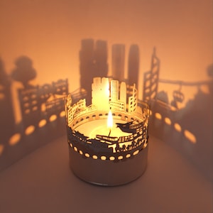 Hong Kong Skyline Shadow Play - Acessório de vela de lanterna para decoração e lembrança encantadora de quarto - Presente perfeito para fãs de Hong Kong!