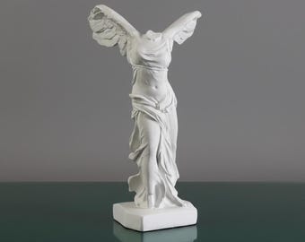 ブロンズ仕上げの女神ニケ像 - 月桂冠、ギリシャ神話の装飾 - Etsy 日本