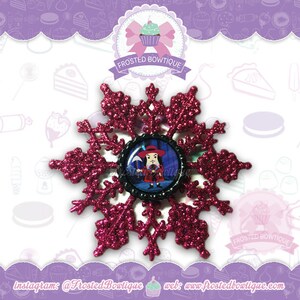 Villains: Governor Ratcliffe Pocahontas Glitter Snowflake - Christmas Ornament