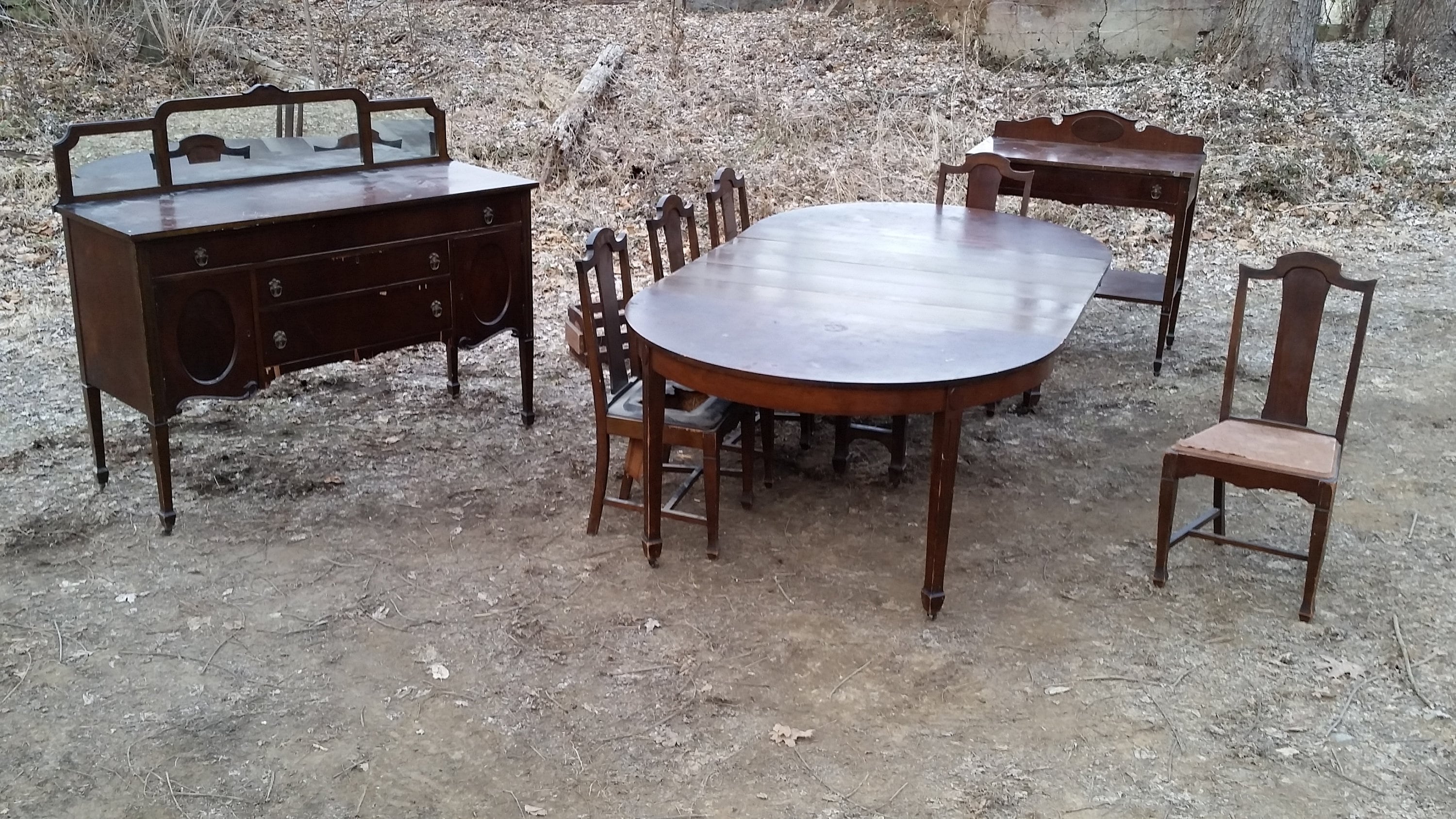 Dining Room 1930s Classical Mirror Back Sideboard Round Table