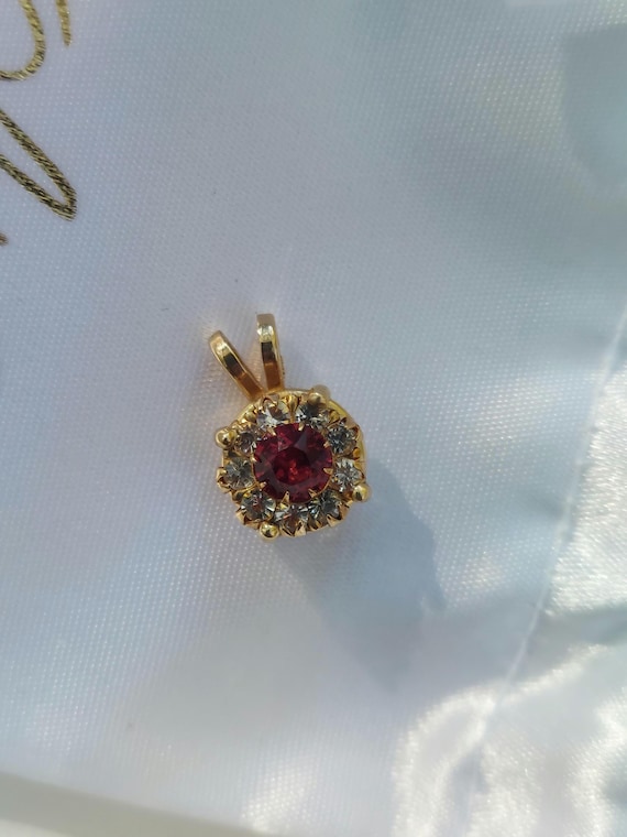 Chaîne Et Pendentif Cœur En ROUGE RUBIS Et OR JAUNE Plaqué