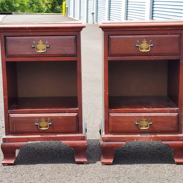 mahogany nightstands pick up or shipping