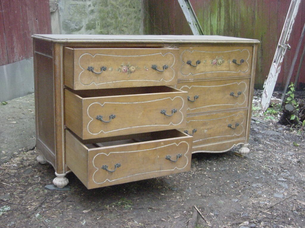 French Provincial long double dresser PICKUP only TLC for resto