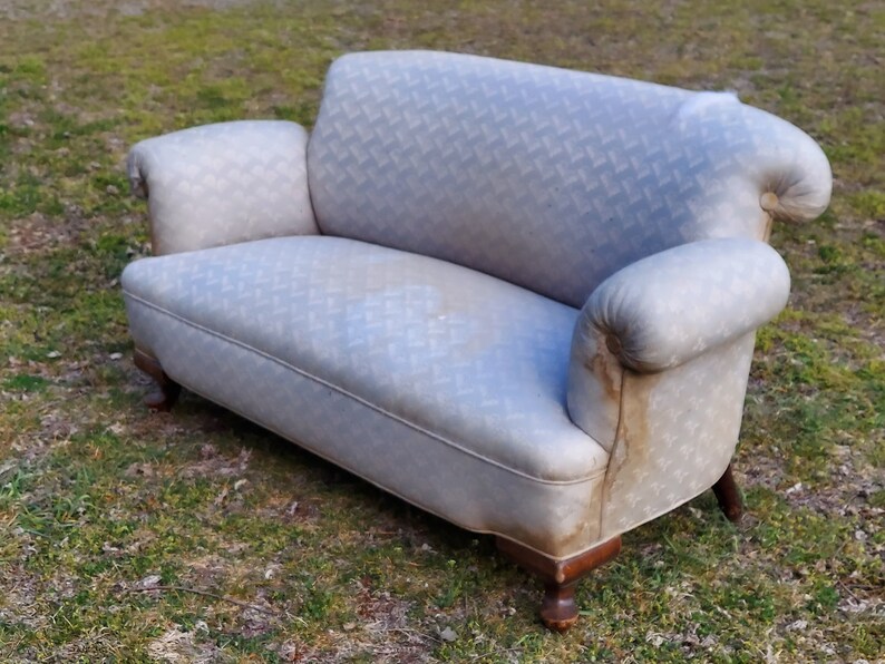 Elegant 1920s Scroll Arm Queen Anne Sofa Frame for Resto Reupholster