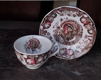 His majesty pattern turkey Johnson Brothers tea cups and saucers