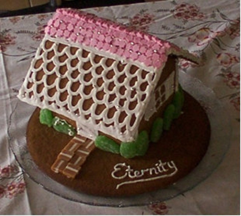 Gingerbread House recipe gluten free and gum free image 3