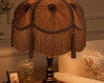 Paralume vittoriano fatto a mano – Paralume plissettato marrone caffè con nappe, illuminazione in stile antico