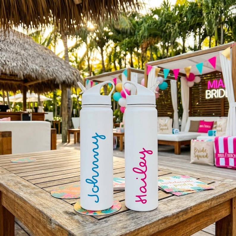 Personalized Villa Water Bottle | Custom Name Bachelorette Bridesmaid Gift 画像 11