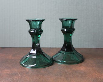 Par de candelabros vintage de cristal verde esmeralda – Candelabros facetados estilo art déco – Decoración retro para el hogar