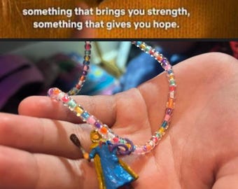 Holly the heroic necklace (glass seed beads)