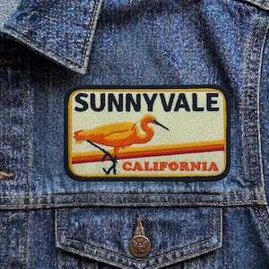 Vintage Sunnyvale California Patch, Retro Egret Bird Travel Souvenir Embroidered Iron On Badge, Silicon Valley Applique for Jackets & Bags