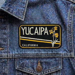 Vintage Yucaipa California Patch, Retro Iris Wildflower Travel Souvenir Embroidered Iron On Badge, SoCal Nature Applique for Jackets & Bags