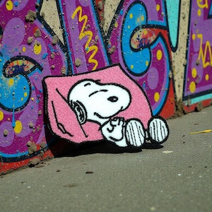 スヌーピー刺繍ワッペン 縫い付けまたはアイロン接着