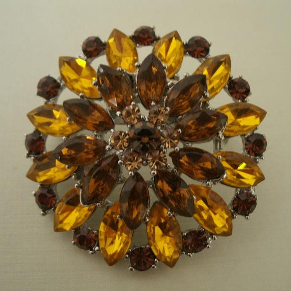 Brown and Amber Color Rhinestone Brooch - Vintage 1 7/8 Inch Diameter Round RS Fall Winter Brooch Pin