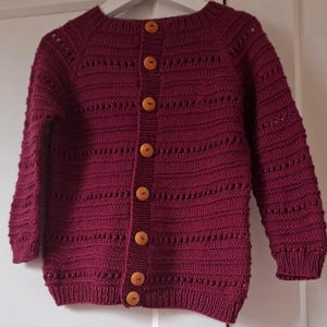 Knitting pattern for a seamless children's cardigan, sizes 56-134. German knitting pattern; German pattern
