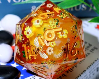 Bees Floral Chonk D20 Dice, 50mm Oversized Sharp Edge Resin Dice Gifts, Handmade Yellow Polyhedral DND Dice for TTRPG & DnD Gifts for Him